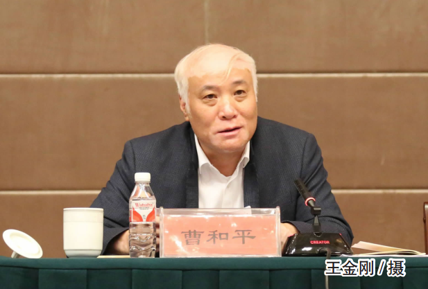 欧亚集团董事长_欧亚集团logo